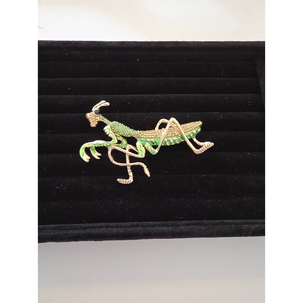 Green Enamel Praying Mantis Brooch Gold Tone Crystal Insect Pin Statement Jewel